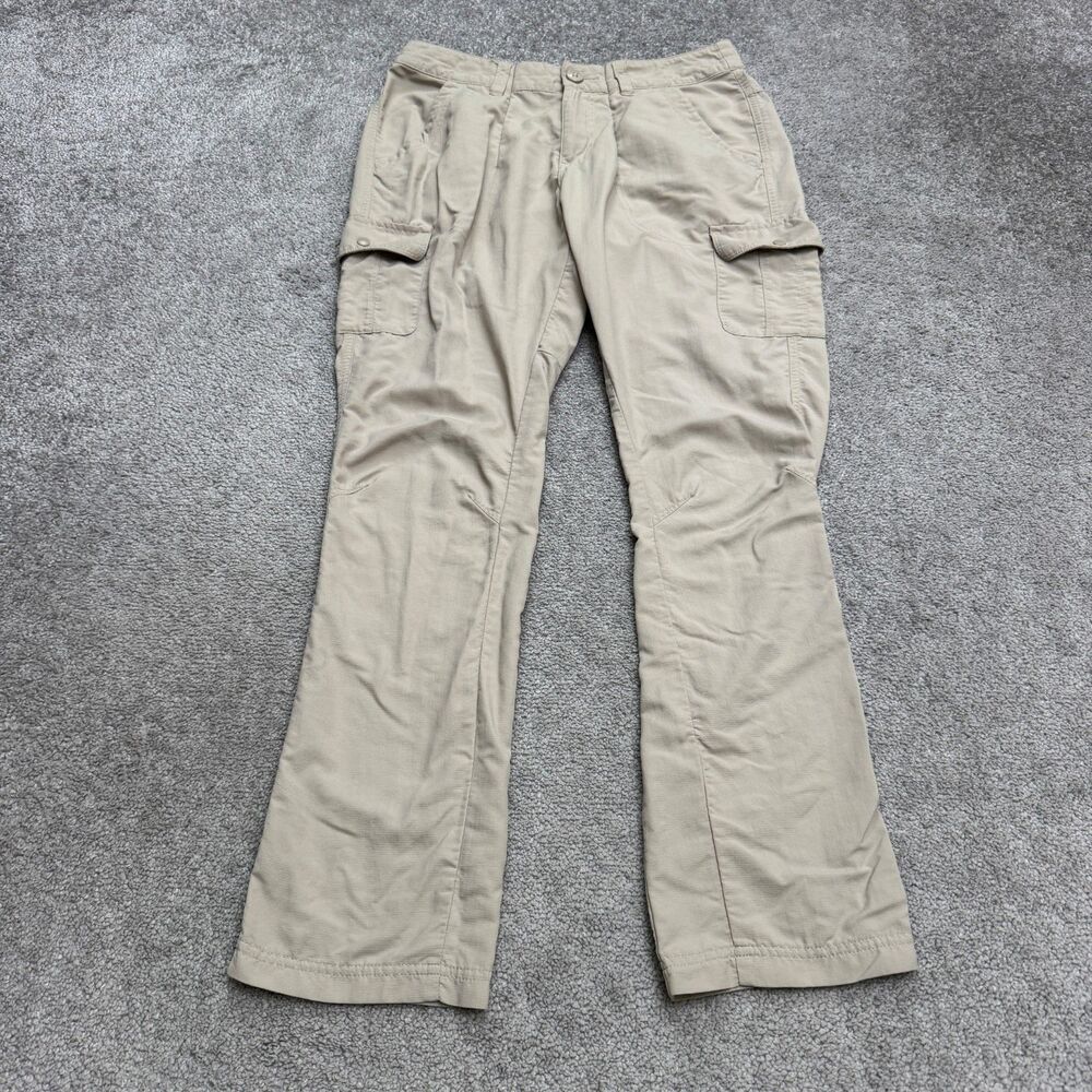 Columbia Women's Straight Leg Cargo Pants in Khaki
